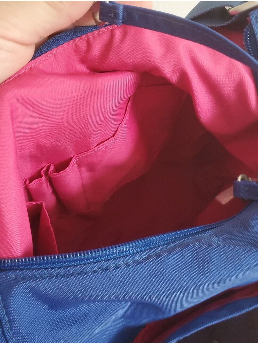 Large Baggallini Nylon Shoulder Hobo Bag in Royal Blue With Fushia Interior - Picture 7 of 8